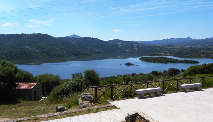 Vista dall'alto del Lago del Liscia